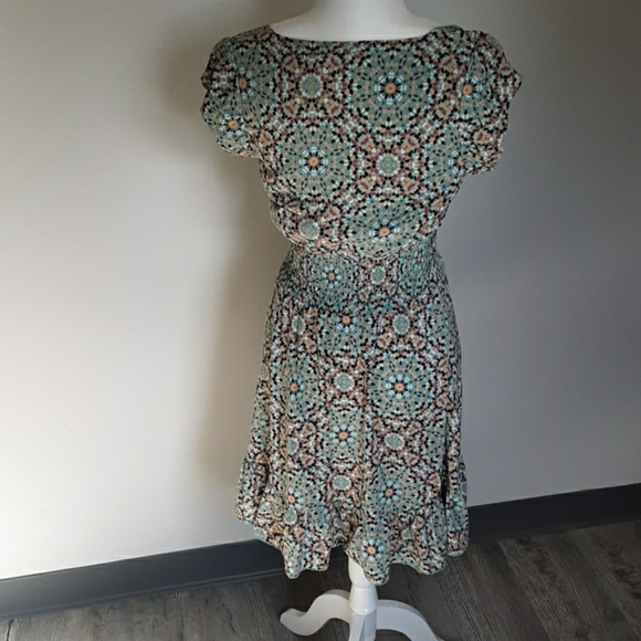 Dress - Picture 3 of 3